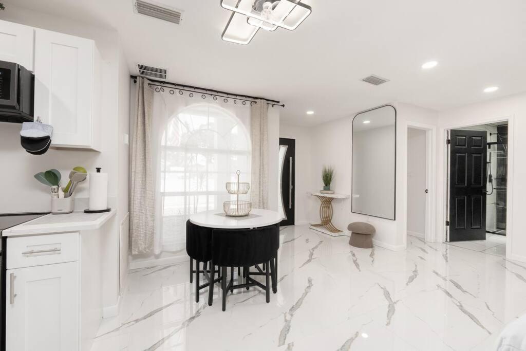 Luxury Style Townhome With Pool - 1 Miles To Bucs Stadium Tampa Exterior photo