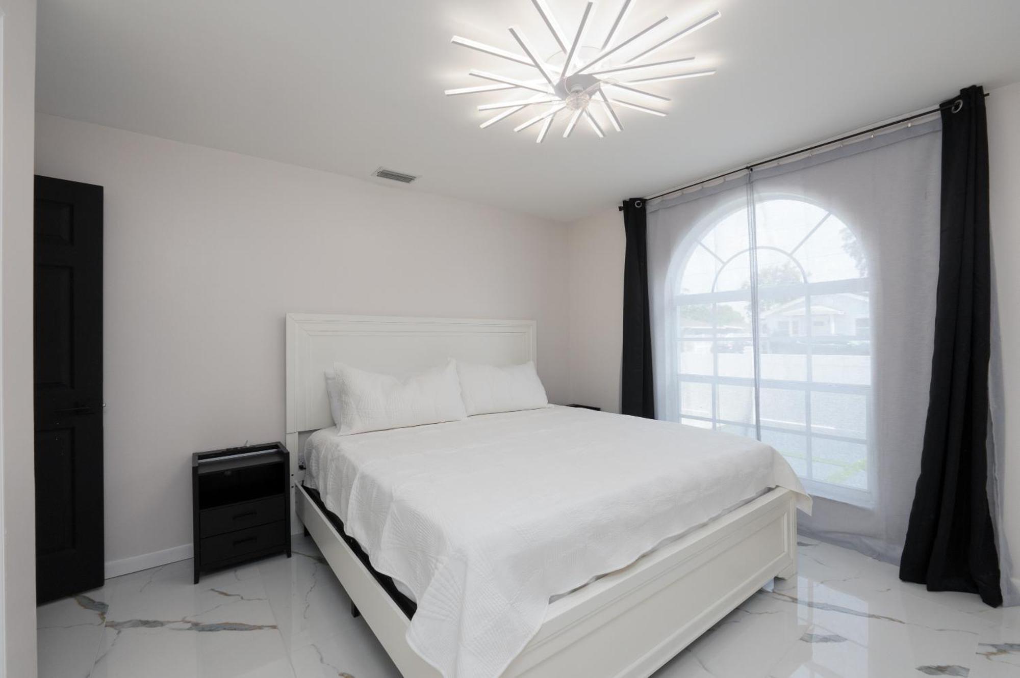 Luxury Style Townhome With Pool - 1 Miles To Bucs Stadium Tampa Exterior photo
